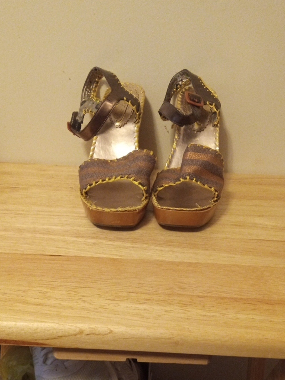 Poetic License(London )Brown & Tan Platform Sandals with Yellow Stitching
